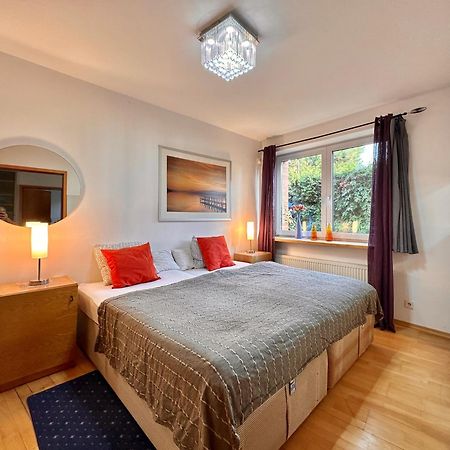 Villa In Bio Garden - You Will Save Money Here Praag Buitenkant foto